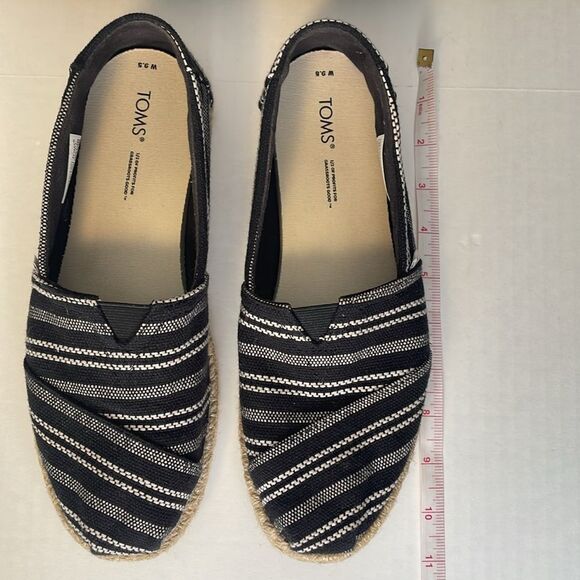 TOMS Alpargata Rope Flats Slip On Black Global Stripe Espadrille Women's 9.5 - Picture 11 of 12